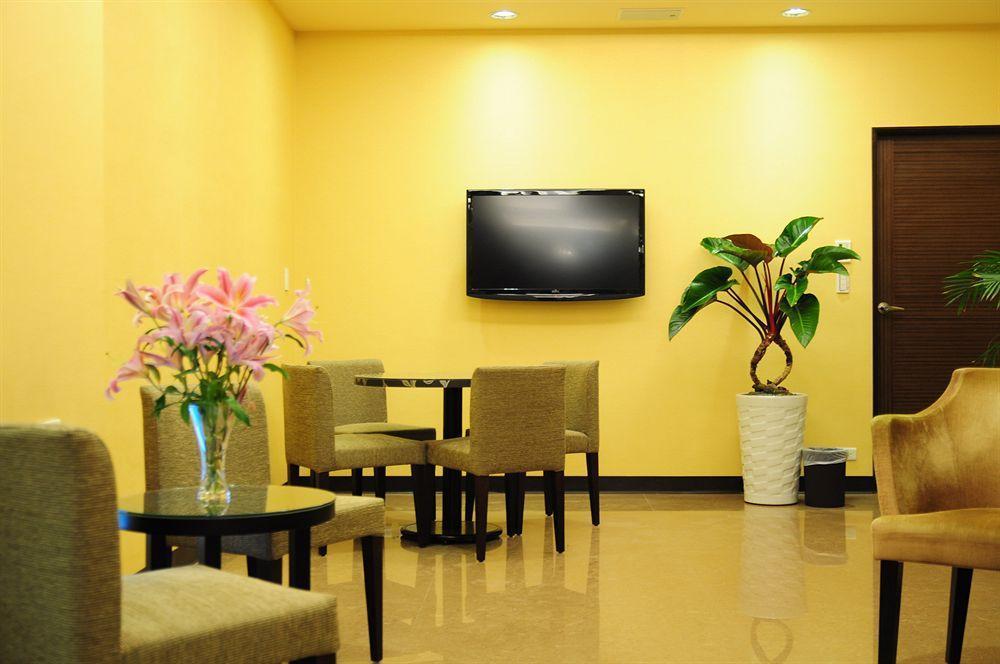 Garden Hotel Taichung Exterior foto
