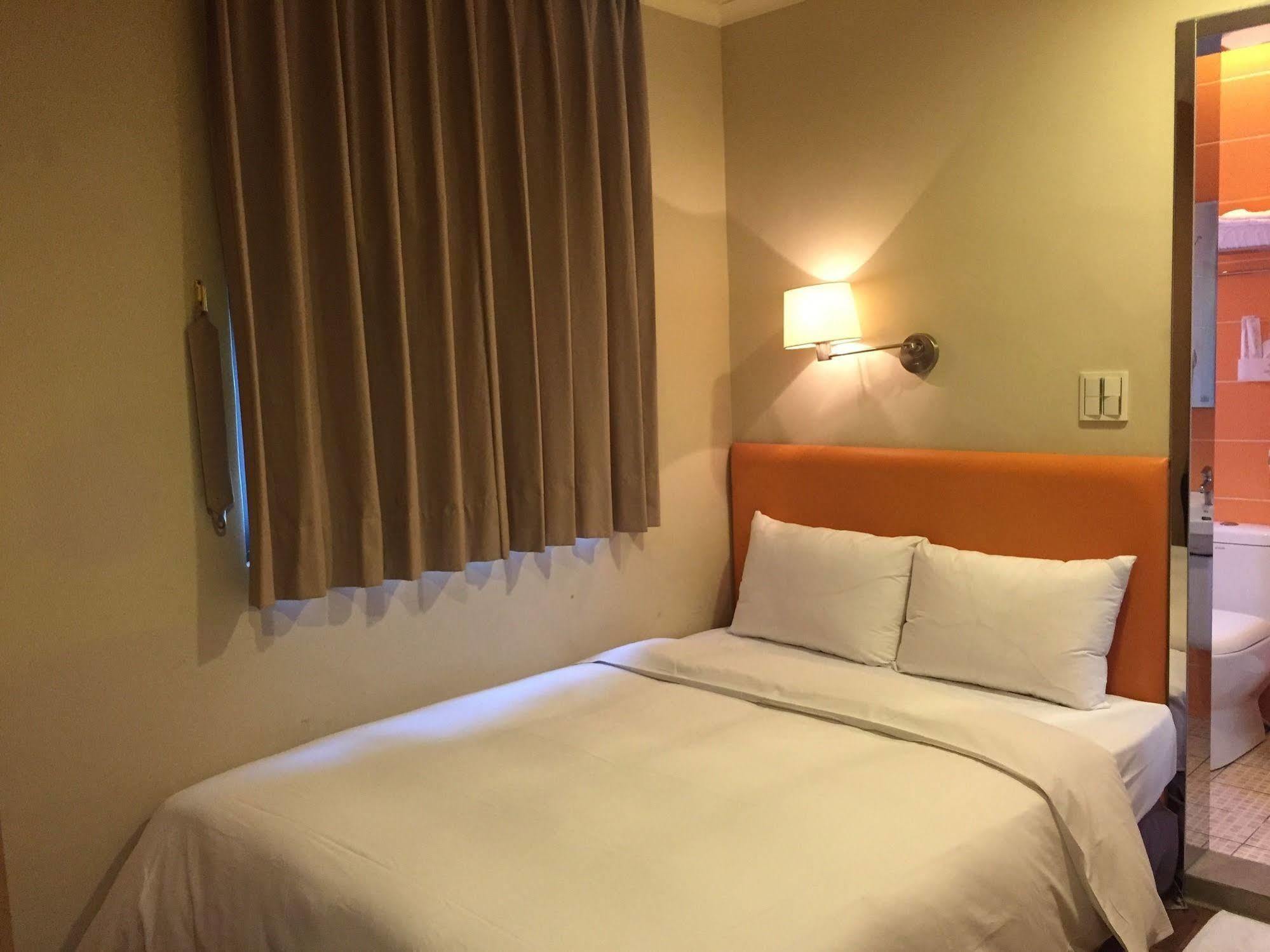 Garden Hotel Taichung Exterior foto