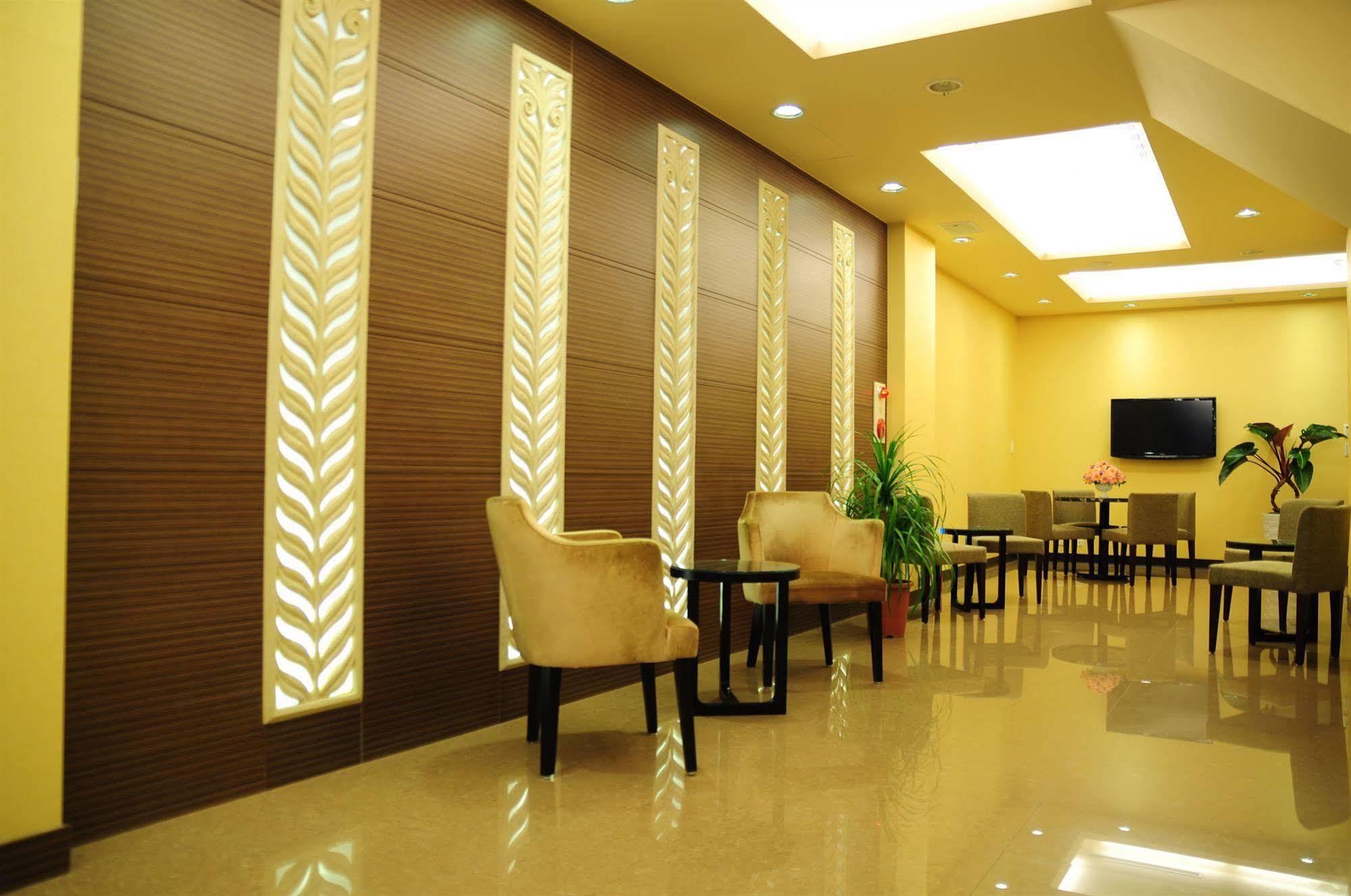 Garden Hotel Taichung Exterior foto